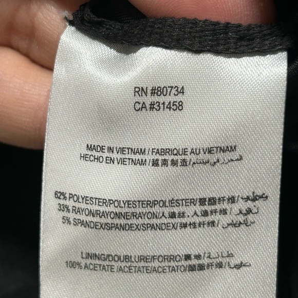 BCBG MAX AZRIA peplum skirt with belt - Picture 7 of 7